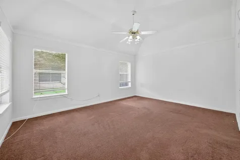 914 W Peach Hollow Circle Pearland TX 77584