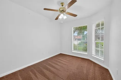 914 W Peach Hollow Circle Pearland TX 77584