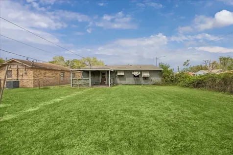 2504 3rd Street Galena Park TX 77547