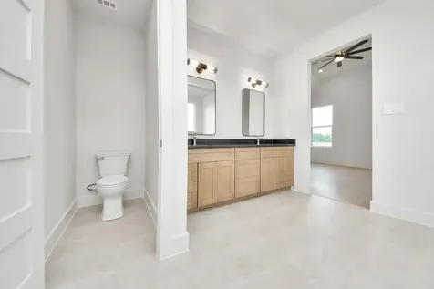 5024 Sophie Slansky Way Sealy TX 77474