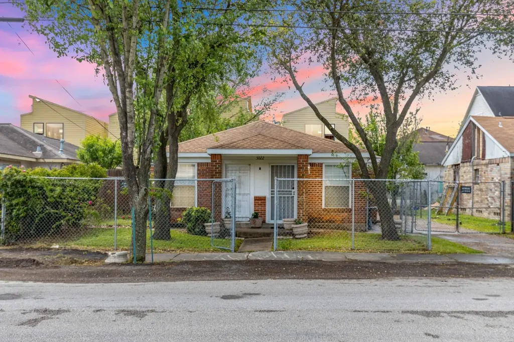 5022 Stimson Street Houston TX 77023