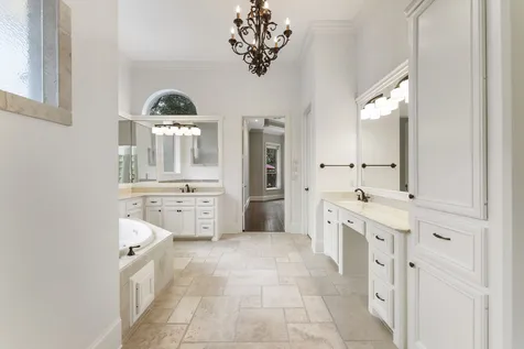 2 Hunnewell Way The Woodlands TX 77382