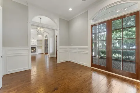 2 Hunnewell Way The Woodlands TX 77382