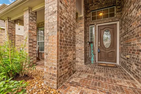 18611 Bristol Point Lane Tomball TX 77377