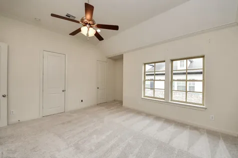 2061 Fannin Station N Houston TX 77045