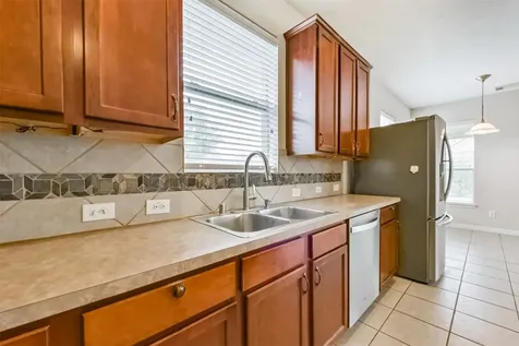 2601 Hewn Rock Way Pearland TX 77584