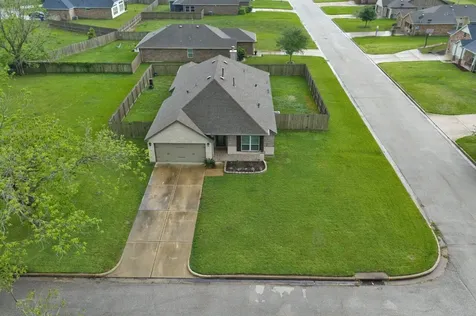 441 Countryside Drive West Columbia TX 77486