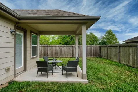 441 Countryside Drive West Columbia TX 77486