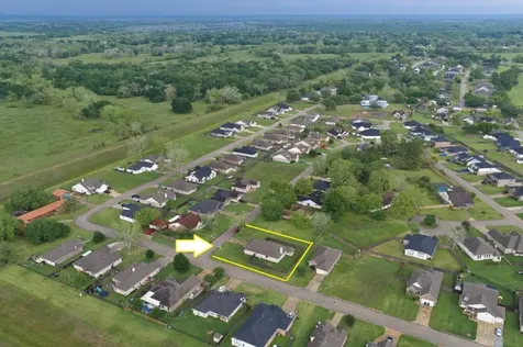 441 Countryside Drive West Columbia TX 77486