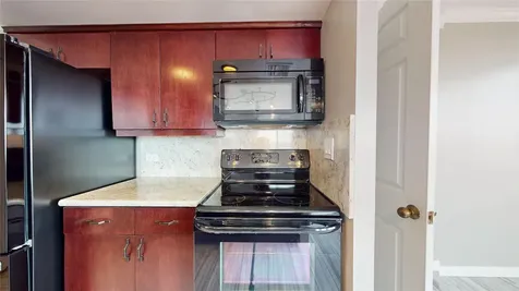 3525 Sage Road 1404 Houston TX 77056