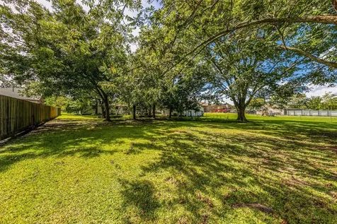 535 Pampa Street Pasadena TX 77504