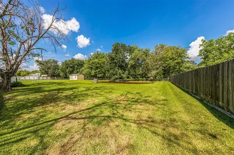 535 Pampa Street Pasadena TX 77504