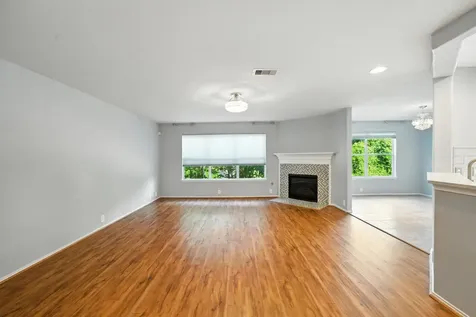 13600 Breton Ridge Street 7b Houston TX 77070