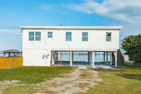7204 Avenue N 1/2 Galveston TX 77551