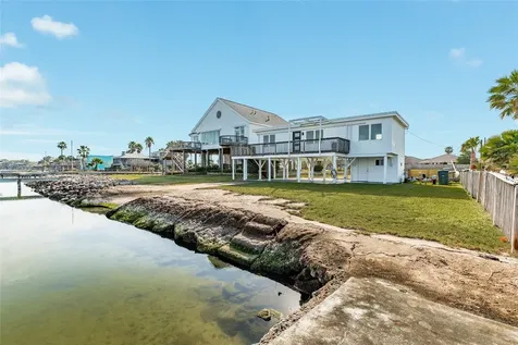 7204 Avenue N 1/2 Galveston TX 77551