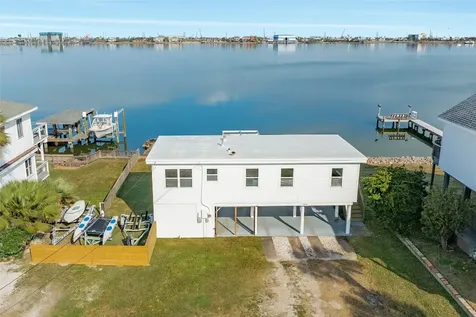 7204 Avenue N 1/2 Galveston TX 77551