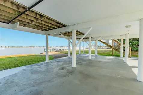7204 Avenue N 1/2 Galveston TX 77551