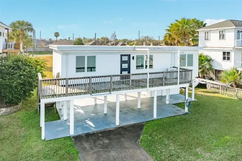 7204 Avenue N 1/2 Galveston TX 77551