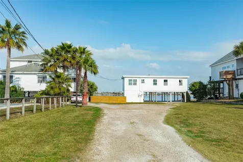 7204 Avenue N 1/2 Galveston TX 77551