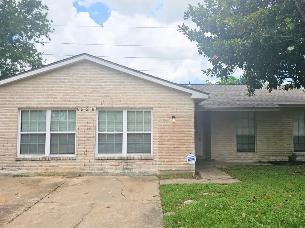 9526 Golden Wood Lane Houston TX 77086