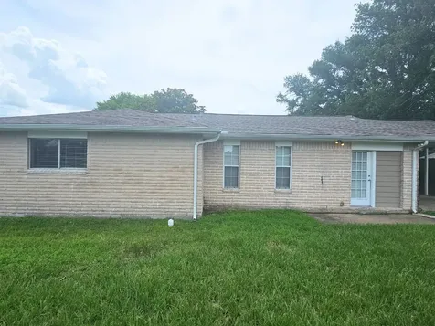 9526 Golden Wood Lane Houston TX 77086