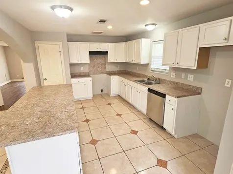 9526 Golden Wood Lane Houston TX 77086