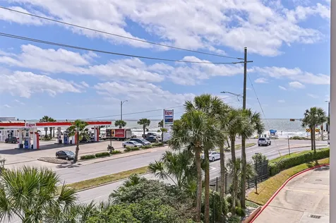 6102 Seawall Boulevard 217 Galveston TX 77551