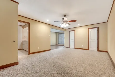 516 S Post Oak Lane 18 Houston TX 77056