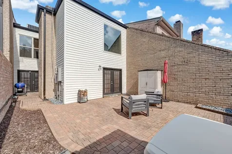 516 S Post Oak Lane 18 Houston TX 77056