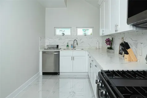 3314 Kleinmann Avenue Galveston TX 77551