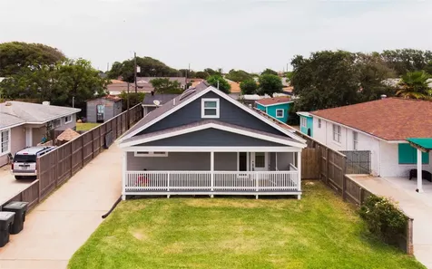 3314 Kleinmann Avenue Galveston TX 77551