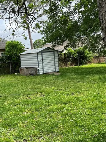 7717 Roswell Street Houston TX 77022