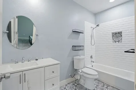 9319 Seeker Street Houston TX 77028