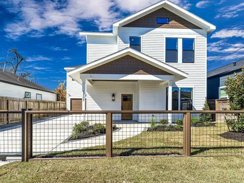 1207 Tabor Street Houston TX 77009