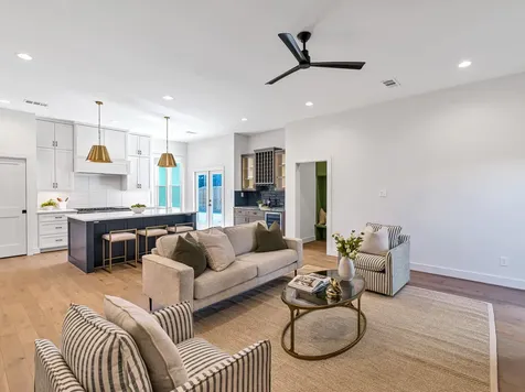 1207 Tabor Street Houston TX 77009