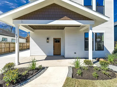 1207 Tabor Street Houston TX 77009