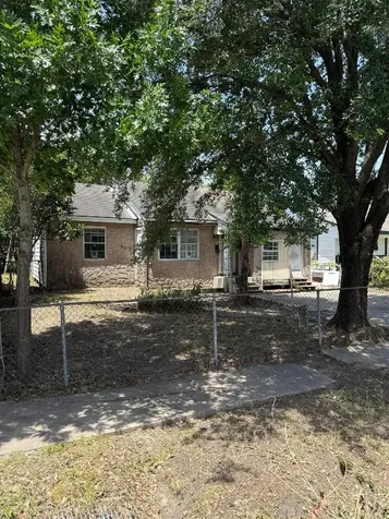 1130 Hoffman Street Houston TX 77020