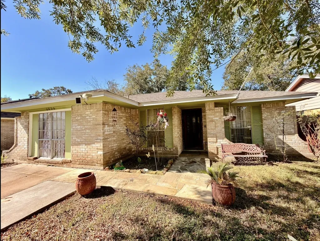 6406 Tall Willow Drive Houston TX 77088