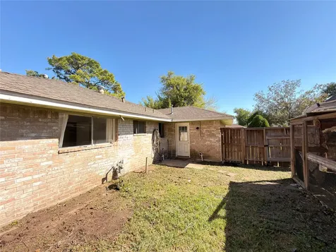 6406 Tall Willow Drive Houston TX 77088