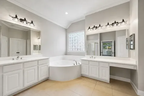 1831 Shadow Lake Drive Sugar Land TX 77479