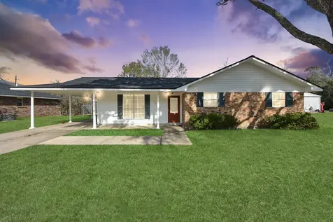 2004 Manor Street Dayton TX 77535