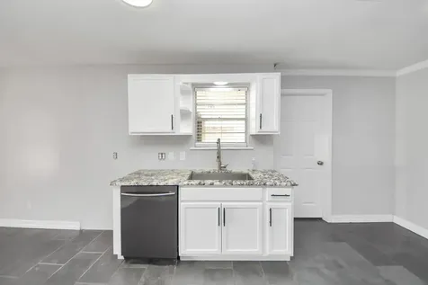 2004 Manor Street Dayton TX 77535