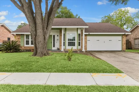 10131 Golden Sunshine Drive Houston TX 77064