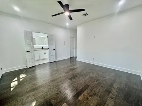 6928 Paris Street B Houston TX 77021