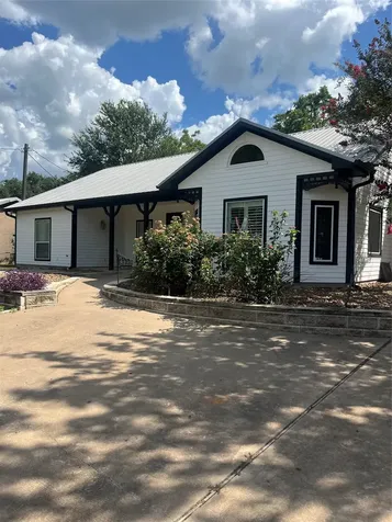 8393 Bermuda Street Industry TX 78944