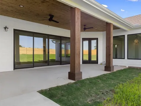 147 Hydrangea Drive Smithville TX 78957
