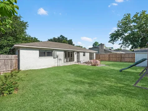 223 Kirkaldy Drive Houston TX 77015