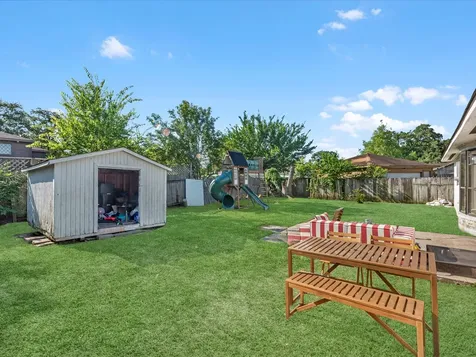 223 Kirkaldy Drive Houston TX 77015