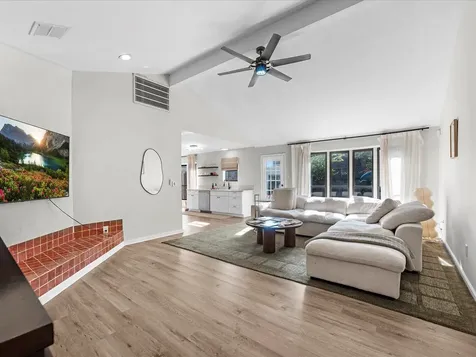 223 Kirkaldy Drive Houston TX 77015