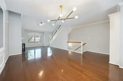 2909 W Dallas Street Houston TX 77019